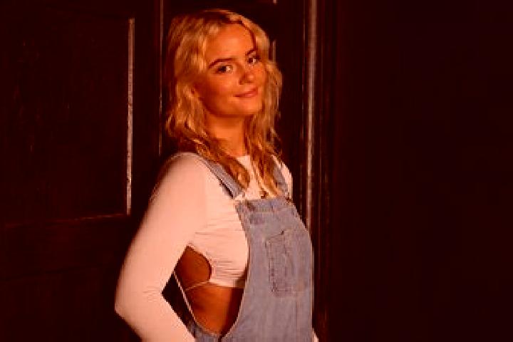 Natalie, 32, a dark blonde amber-eyed caribbean companion based in Auffay. Offering Domination, BDSM, Duos, Party Girl, Travel Companion. Available for incal...