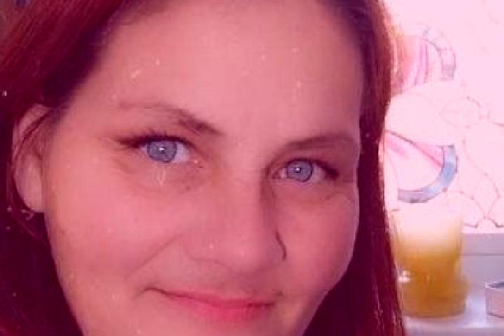 Natalie, 32, a red dark-eyed european companion based in Schweitenkirchen. Offering Erotic Massage, Domination, Duos. Available for incall and outcall, day a...