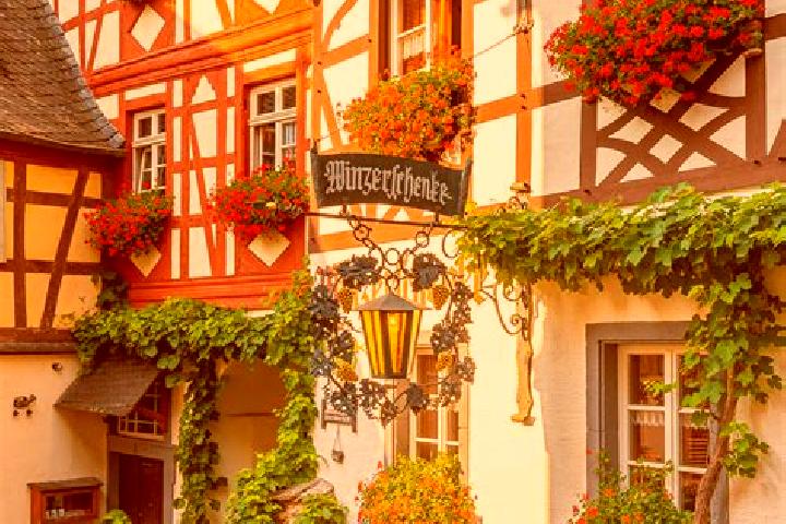 Natalie, 32 — Escort in Grossmonra, Germany