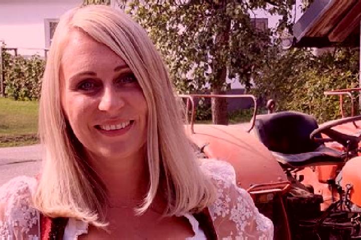 Natalie, 32 — Escort in Laakirchen, Austria