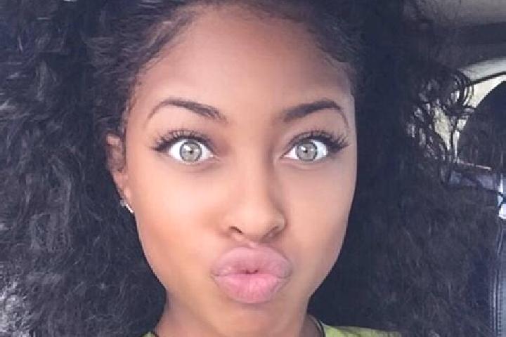 Natalie, 33, a black green-eyed ebony companion based in Everly. Offering Fetish, 69, Tantra, Travel Companion. Available for incall and outcall, overnight b...