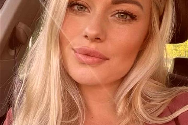 Natalie, 33, a blonde hazel-eyed european companion based in Lundby Stationsby. Offering Dinner Date, Striptease, Travel Companion, Fetish. Available for inc...