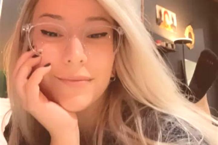 Natalie, 33, a platinum blonde green-eyed asian companion based in Boa Vista do Burica. Offering Roleplay, Striptease, Tantra, Prostate Massage. Available fo...