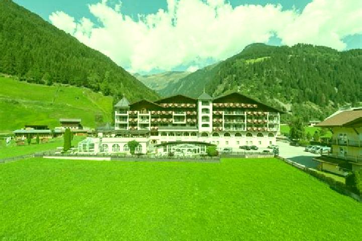Natalie, 33 — Escort in Neustift im Stubaital, Austria