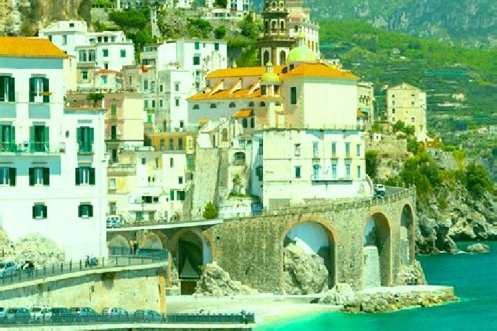 Natalie, 33 — Escort in Rizzolaga-Campolongo, Italy