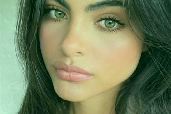 Natalie, 34, a black dark-eyed indian companion based in Gilbert. Offering Dinner Date, GFE, OWO, 69. Available for incall and outcall, day and evening dates.