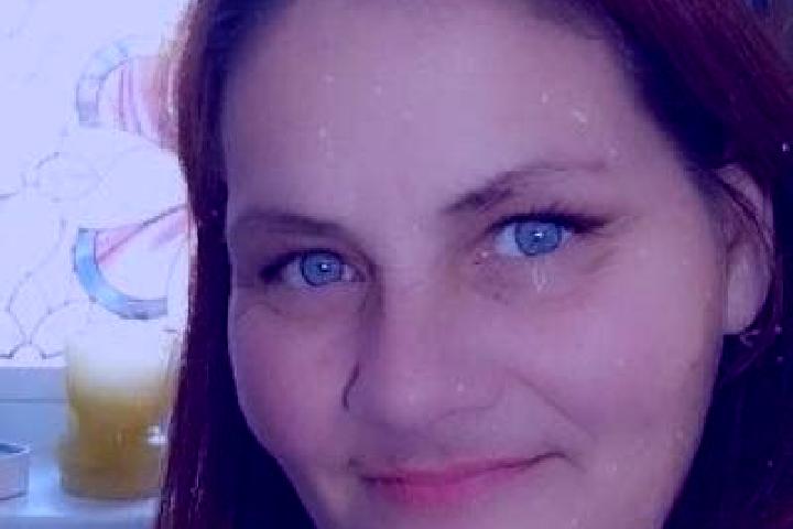 Natalie, 34, a red green-eyed european companion based in Lagiewniki. Offering 69, Domination. Available for incall and outcall, day and evening dates.
