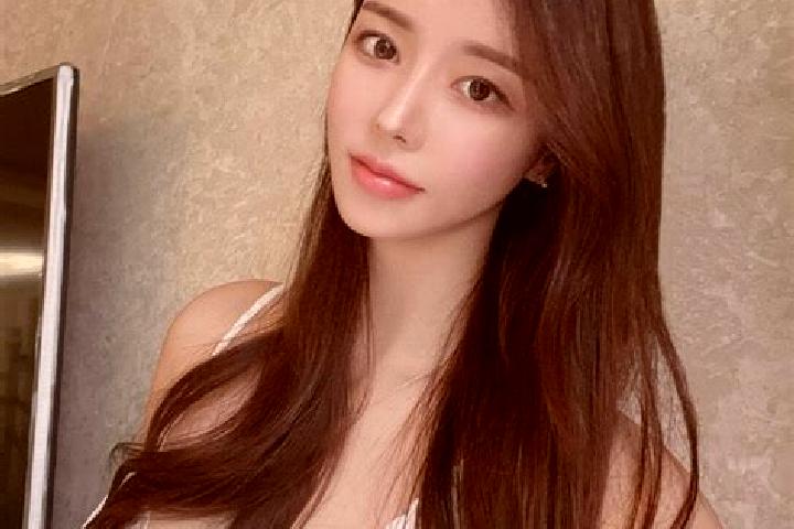 Natalie, 34 — Escort in Shandongzhuang, China