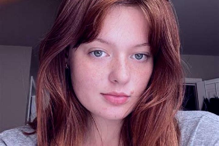 Natalie, 35, a auburn grey-eyed mixed companion based in Chela. Offering Overnight, Travel Companion, BDSM, Couples. Available for incall and outcall, overni...