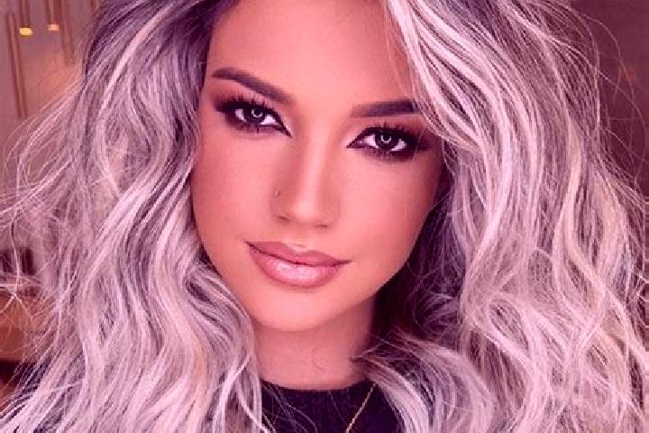 Natalie, 35, a platinum blonde brown-eyed latina companion based in Francavilla al Mare. Offering Roleplay, Tantra, Overnight, Party Girl, Deep French Kissin...
