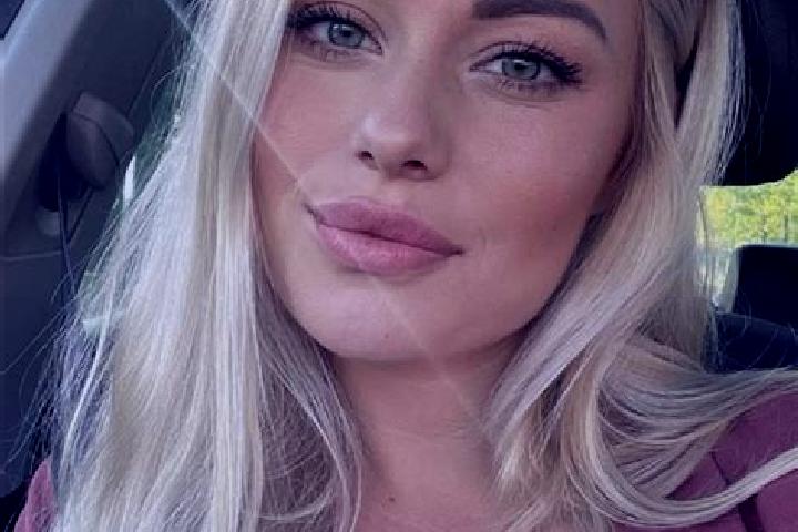 Natalie, 36, a blonde hazel-eyed european companion based in Uscie Solne. Offering Deep French Kissing, Girlfriend Experience, Massage, A-Level, Domination. ...