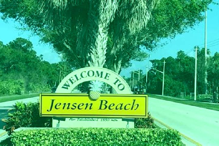 Natalie, 36 — Escort in Jensen Beach, United States