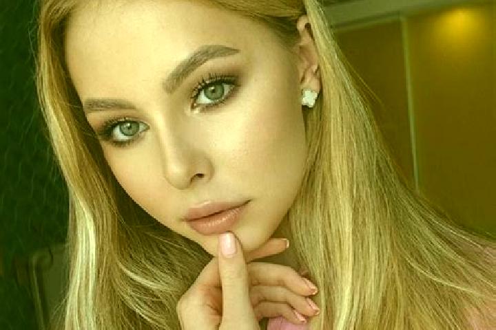 Natalie, 36 — Escort in Lgota Gorna, Poland