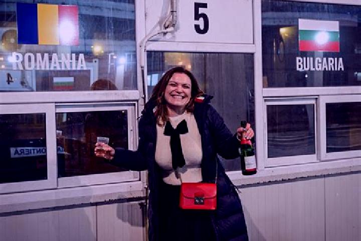 Natalie, 36 — Escort in Prisacani, Romania