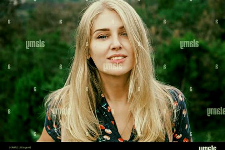 Natalie, 37, a blonde blue-eyed middle eastern companion based in Maiquinique. Offering Prostate Massage, CIM, Dinner Date. Available for incall and outcall,...