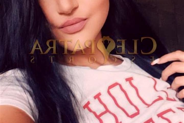 Natalie, 37, a red dark-eyed mediterranean companion based in Dacula. Offering CIM, Couples, Fetish, Tantra, Overnight. Available for incall and outcall, ove...