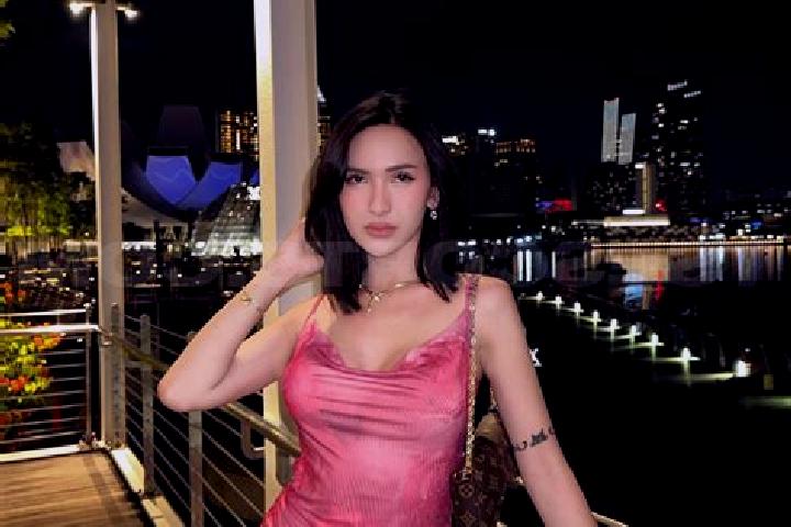 Natalie, 37 — Escort in The Glebe, Canada