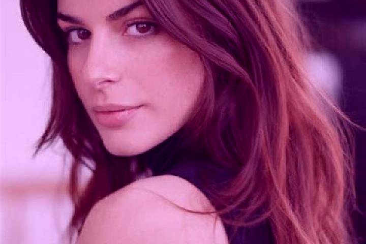 Natalie, 38, a auburn brown-eyed european companion based in Urbach-UEberdorf. Offering Roleplay, Massage, Striptease, Domination. Available for incall and o...