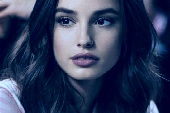 Natalie, 38, a brunette brown-eyed middle eastern companion based in Bresimo. Offering Deep French Kissing, BDSM, Overnight, Roleplay, Striptease. Available ...