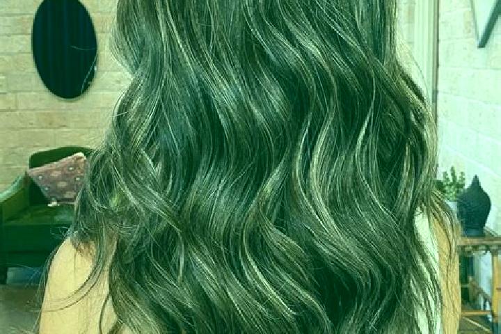 Natalie, 38, a brunette grey-eyed mediterranean companion based in Cruz y Cruz. Offering Striptease, Dinner Date, Erotic Massage, Prostate Massage. Available...