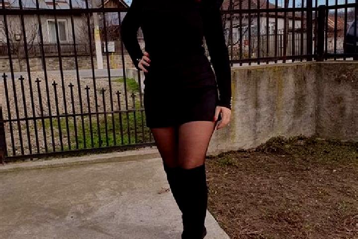 Natalie, 38 — Escort in Nasaud, Romania