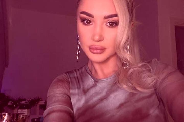 Natalie, 39, a blonde grey-eyed middle eastern companion based in Graefenhausen. Offering BDSM, OWO, GFE, Fetish. Available for incall and outcall, day and e...