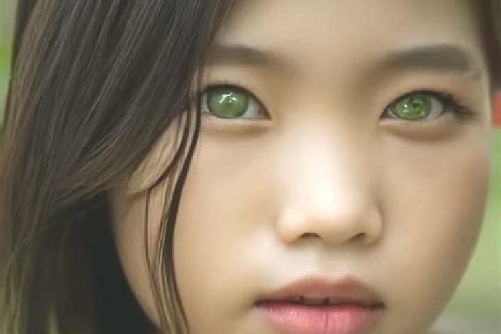 Natalie, 39, a chestnut green-eyed asian companion based in Oran. Offering Fetish, Duos, Girlfriend Experience, GFE, Couples. Available for incall and outcal...