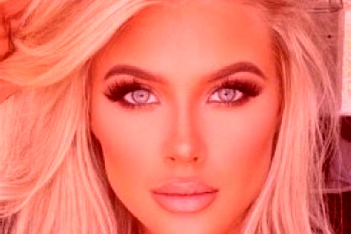Natalie, 39, a platinum blonde grey-eyed ebony companion based in Samarskoye. Offering Dinner Date, Prostate Massage, Party Girl. Available for incall and ou...