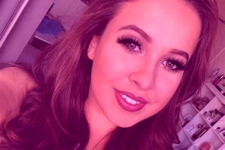 Natalie, 39, a red grey-eyed european companion based in Chianciano Terme. Offering CIM, Domination, Girlfriend Experience. Available for incall and outcall,...
