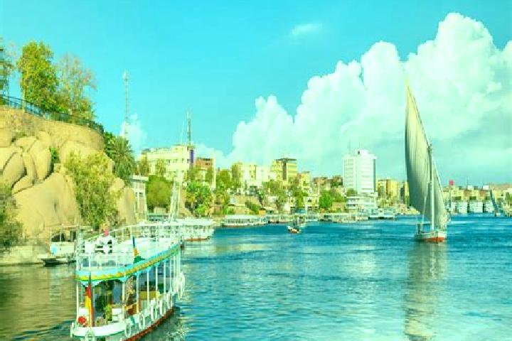 Natalie, 39 — Escort in Ar Rahmaniyah, Egypt