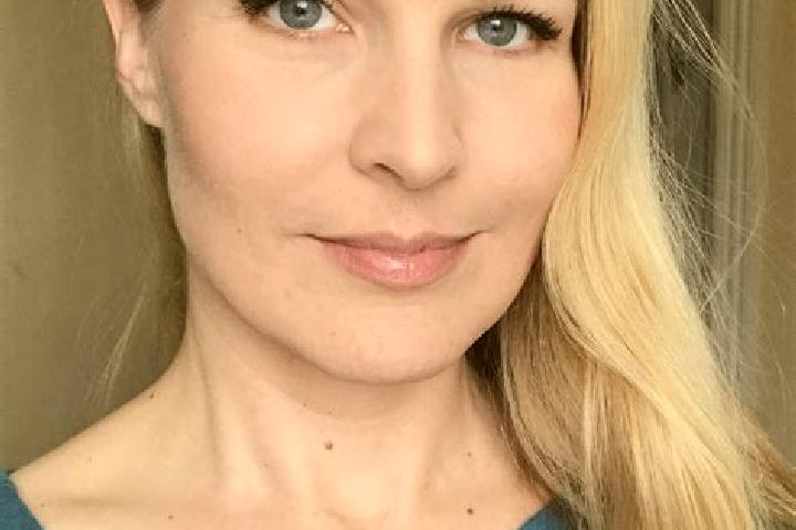 Natalie, 39 — Escort in Burton, Australia