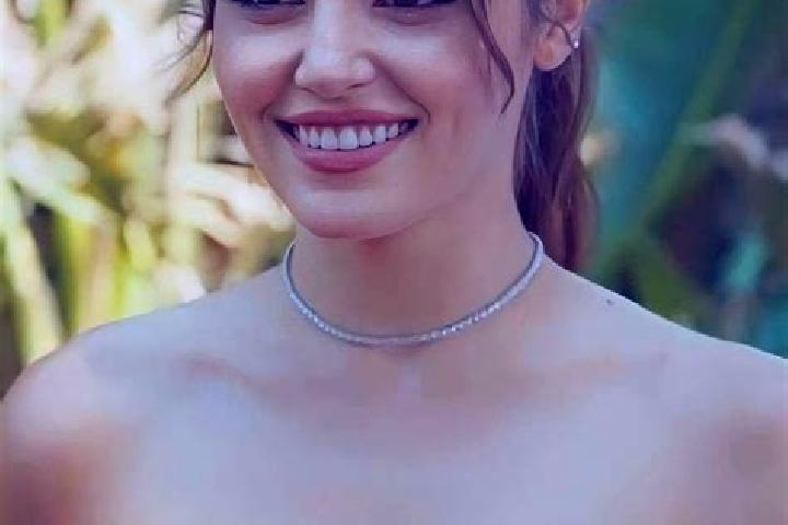Natalie, 39 — Escort in Elmacik, Turkey