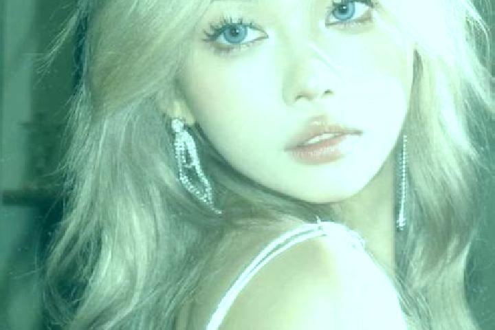 Nora, 20, a chestnut blue-eyed asian companion based in Ditton Hill. Offering Dinner Date, Party Girl, Erotic Massage, A-Level. Available for incall and outc...