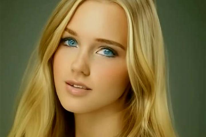 Nora, 20, a dark blonde grey-eyed slavic companion based in Nara-shi. Offering GFE, Domination, Tantra. Available for incall and outcall, day and evening dates.