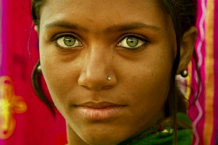 Nora, 20, a red green-eyed indian companion based in Villanterio. Offering OWO, Couples, Overnight. Available for incall and outcall, overnight bookings avai...