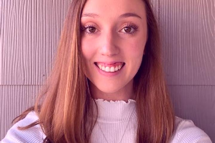 Nora, 20 — Escort in Harrisonville, United States