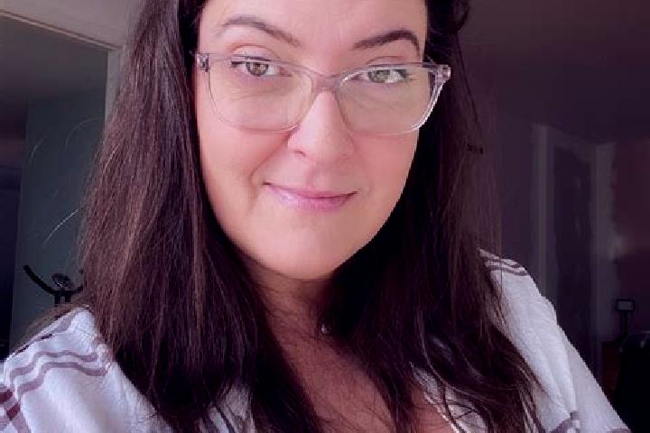 Nora, 20 — Escort in Mont-Gauthier, Belgium