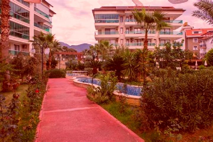Nora, 20 — Escort in Oba, Turkey