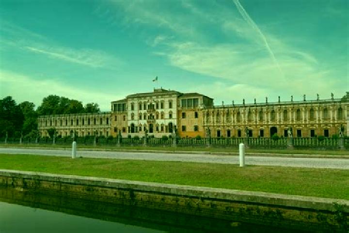 Nora, 20 — Escort in Piazzola sul Brenta, Italy