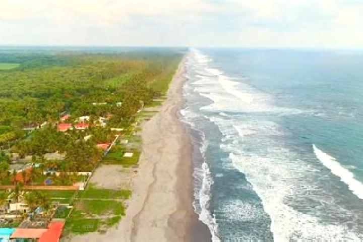 Nora, 20 — Escort in Progreso del Majahual, Mexico