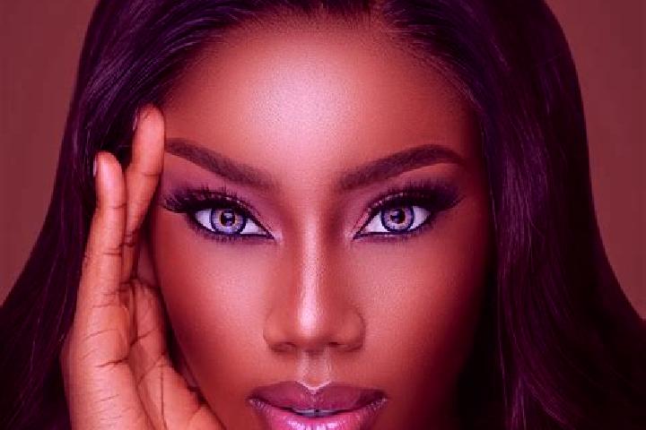 Nora, 21, a auburn blue-eyed ebony companion based in Xocoyolzintla. Offering Overnight, Striptease, 69. Available for incall and outcall, overnight bookings...