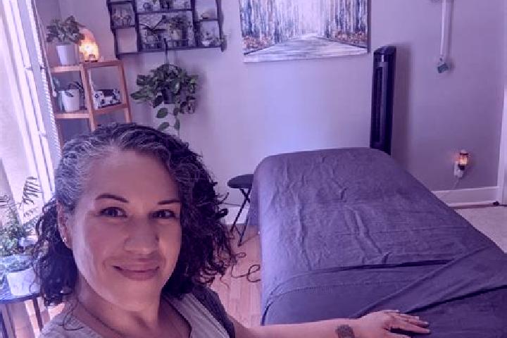 Nora, 21, a black blue-eyed indian companion based in Zimmern unter der Burg. Offering Erotic Massage, BDSM, CIM. Available for incall and outcall, overnight...