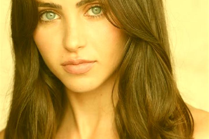 Nora, 21, a brunette brown-eyed latina companion based in Al Furqlus. Offering A-Level, OWO, Prostate Massage. Available for incall and outcall, day and even...