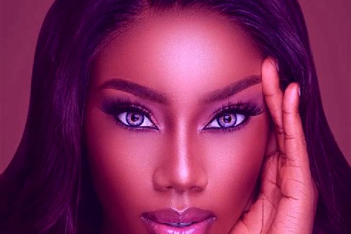 Nora, 21, a red blue-eyed ebony companion based in Yazman. Offering GFE, Dinner Date, 69. Available for incall and outcall, day and evening dates.