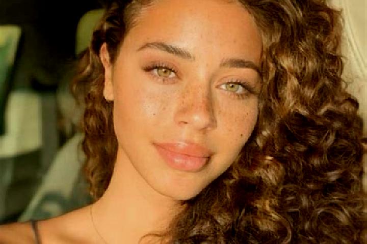 Nora, 22, a black hazel-eyed ebony companion based in Larochette. Offering Couples, Prostate Massage, BDSM, Erotic Massage. Available for incall and outcall,...