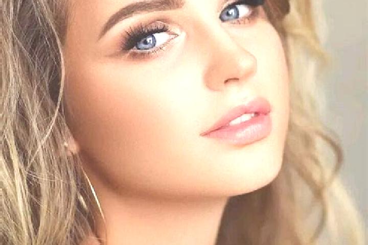 Nora, 22, a dark blonde blue-eyed middle eastern companion based in Thanh Chuong. Offering Party Girl, Deep French Kissing, Couples, Domination, 69. Availabl...