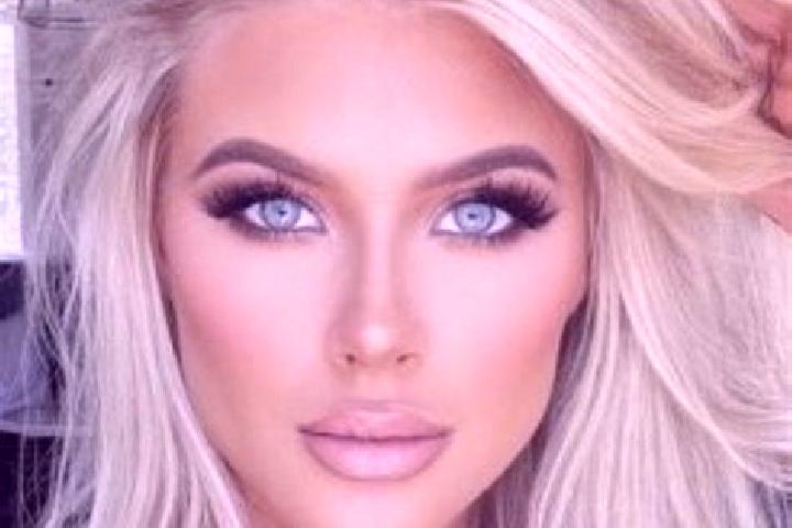 Nora, 22, a platinum blonde dark-eyed ebony companion based in Santa Pola. Offering A-Level, Tantra, Overnight. Available for incall and outcall, overnight b...