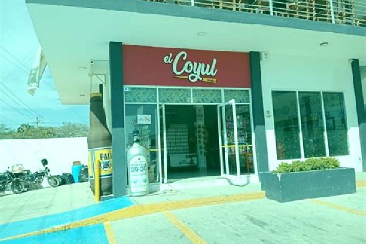 Nora, 22 — Escort in Coyul, Mexico