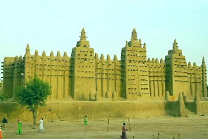 Nora, 22 — Escort in Markala, Mali