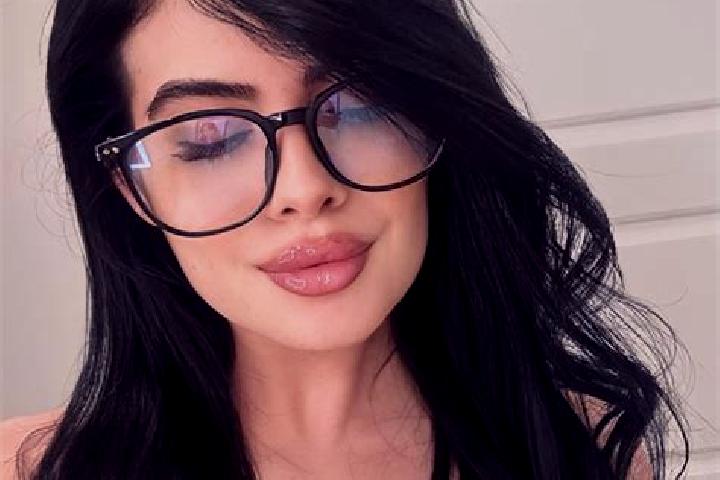 Nora, 22 — Escort in Nanxia, China